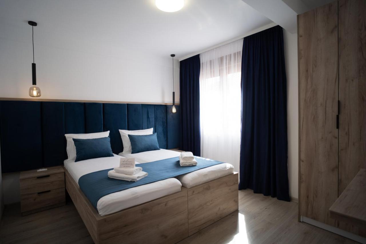 Apartments And Rooms Smile 莫斯塔尔 外观 照片